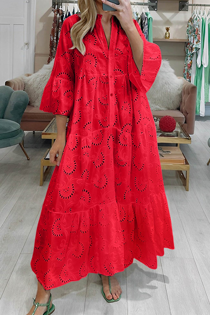 Bente – Geborduurde Maxi Jurk met Vlindermouwen en V-Hals