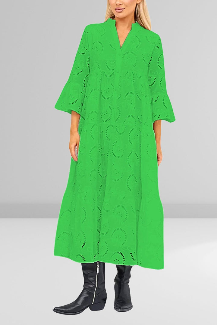 Bente – Geborduurde Maxi Jurk met Vlindermouwen en V-Hals