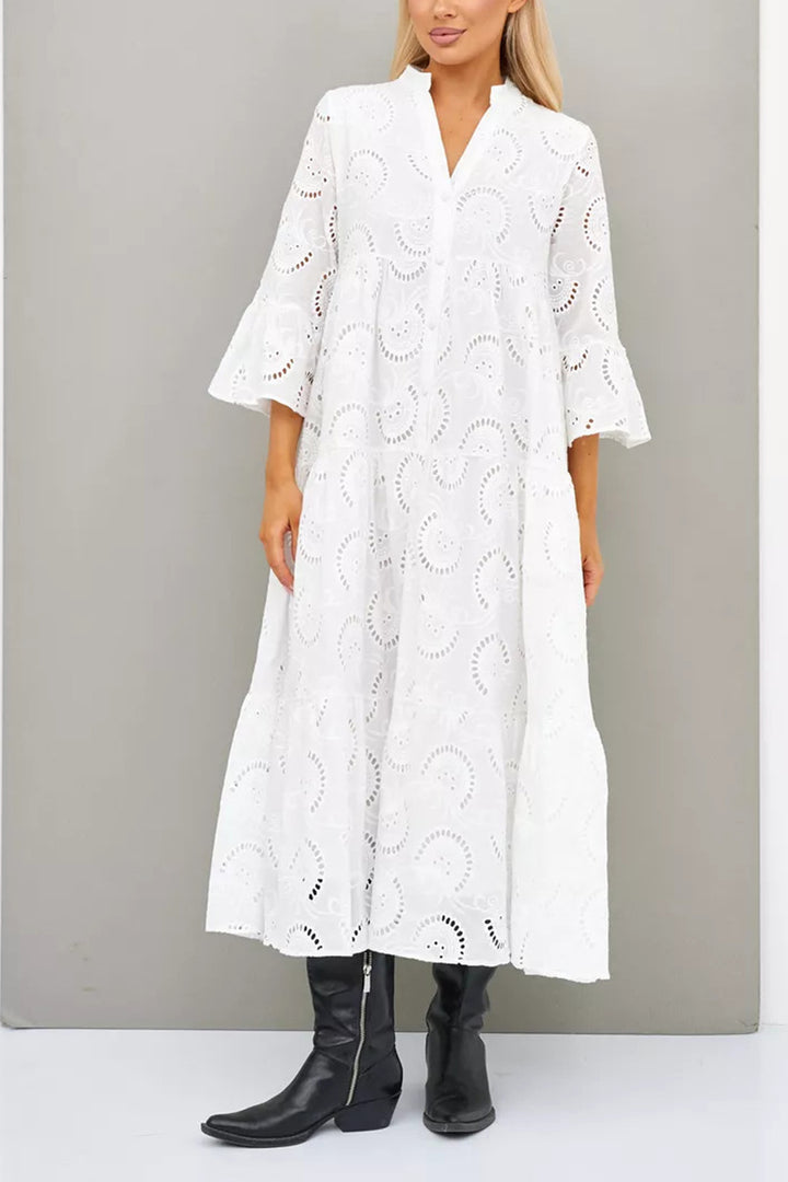 Bente – Geborduurde Maxi Jurk met Vlindermouwen en V-Hals