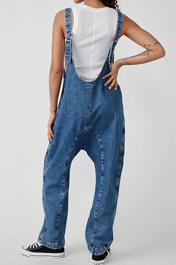 Linde – Mouwloze Denim Jumpsuit met V-Hals en Verstelbare Bandjes