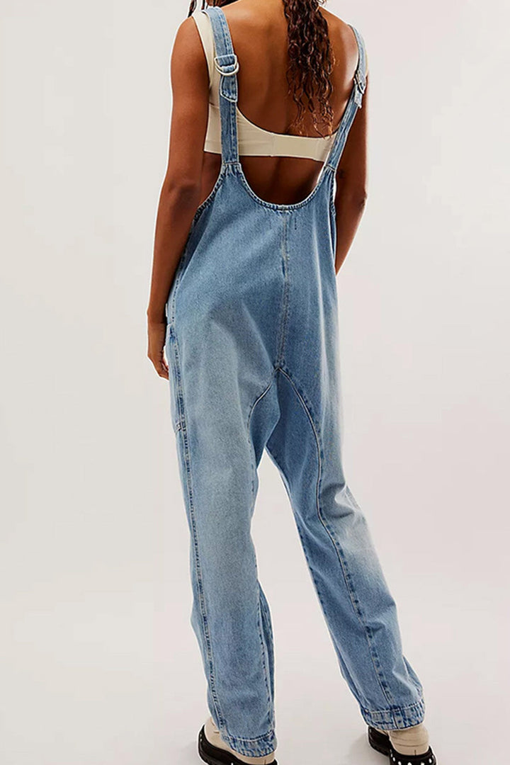 Linde – Mouwloze Denim Jumpsuit met V-Hals en Verstelbare Bandjes