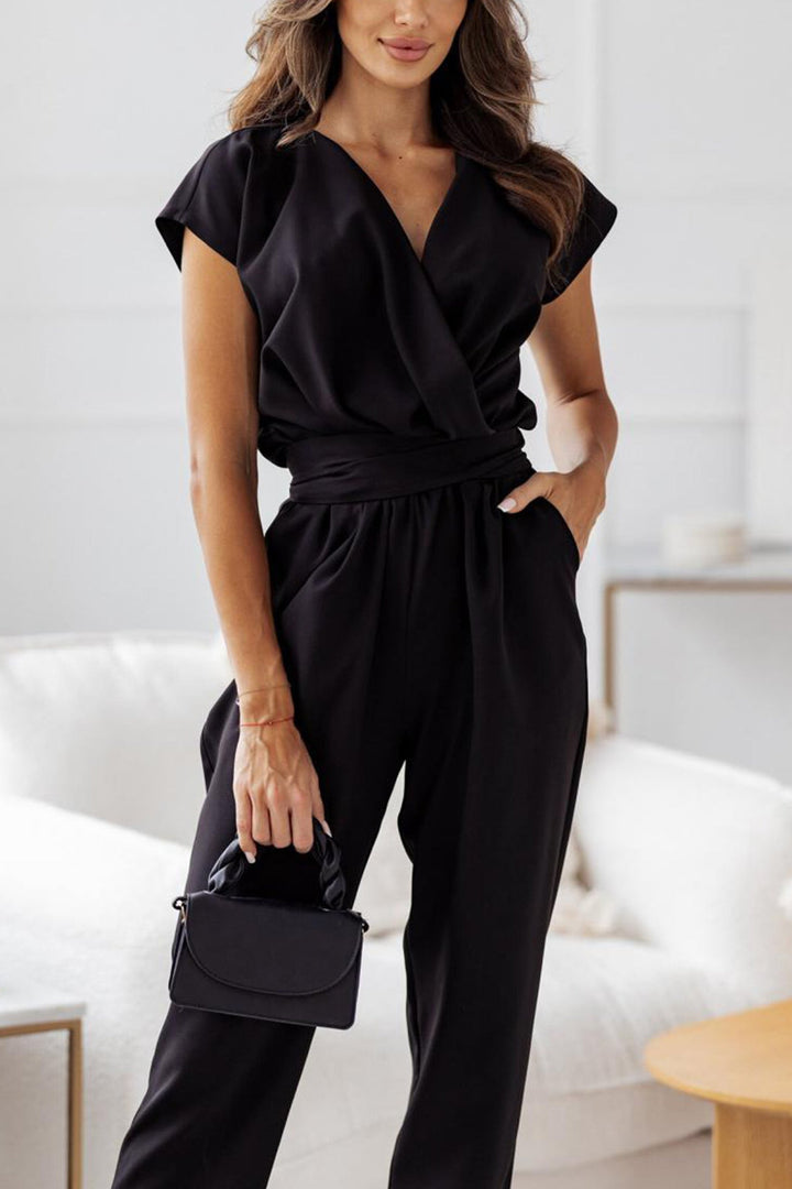 Elin – Jumpsuit met V-Hals, Strikceintuur en Steekzakken