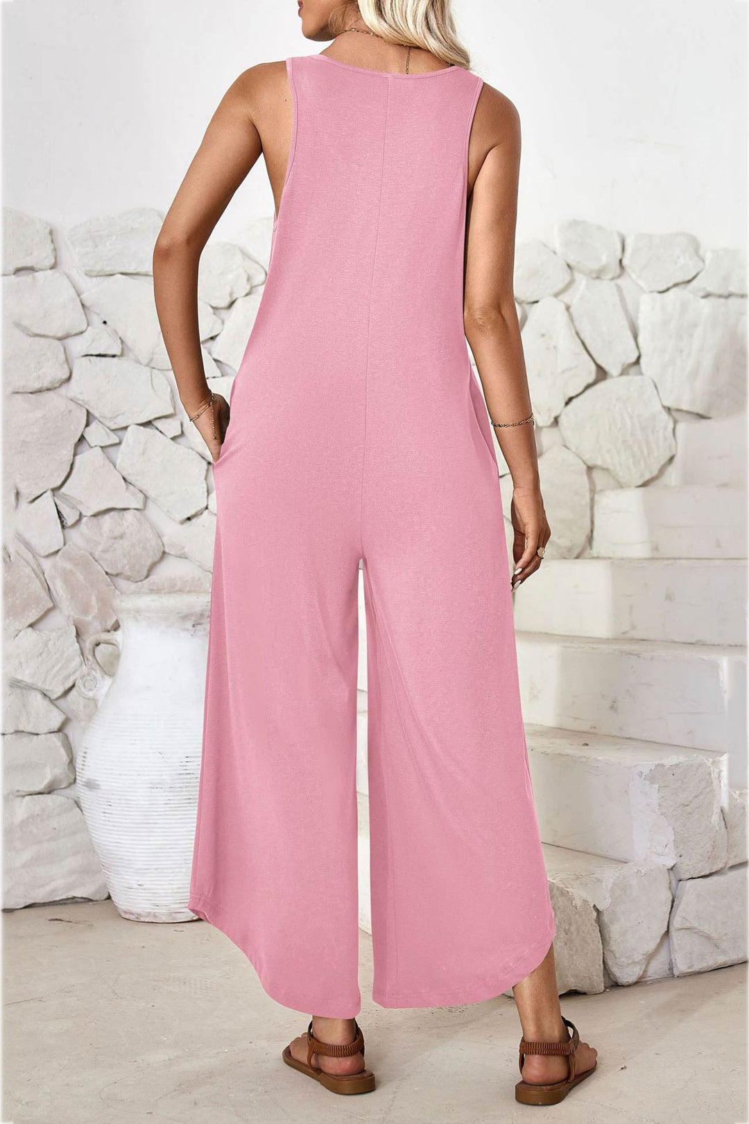 Maren – Katoenen Jumpsuit met V-Hals en Asymmetrische Zoom