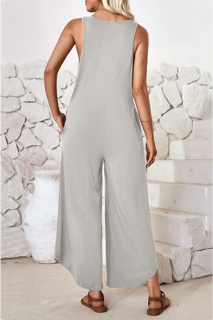 Maren – Katoenen Jumpsuit met V-Hals en Asymmetrische Zoom