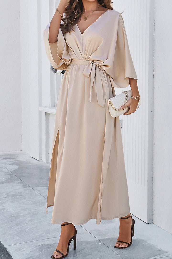 Mare – Maxi Jurk met Strikceintuur en Vleermuismouwen