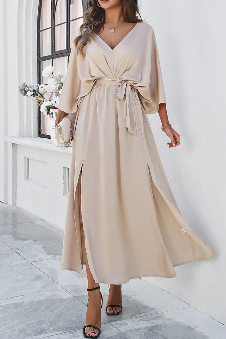Mare – Maxi Jurk met Strikceintuur en Vleermuismouwen