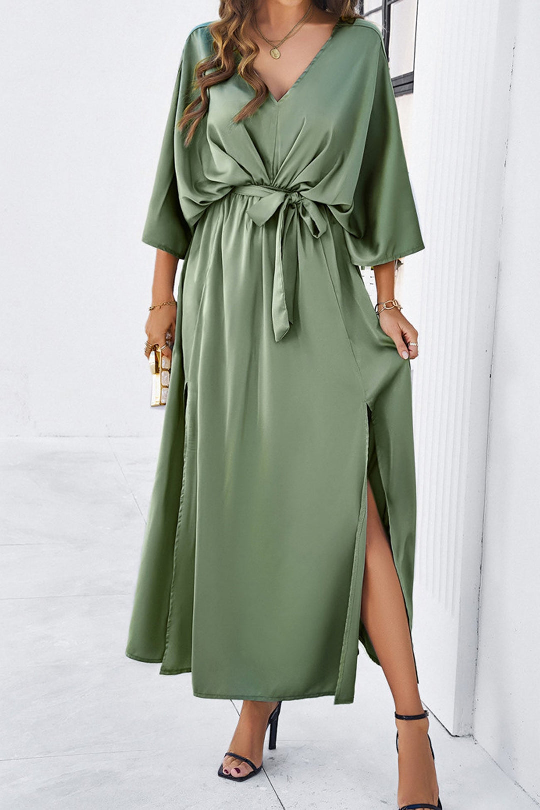 Mare – Maxi Jurk met Strikceintuur en Vleermuismouwen