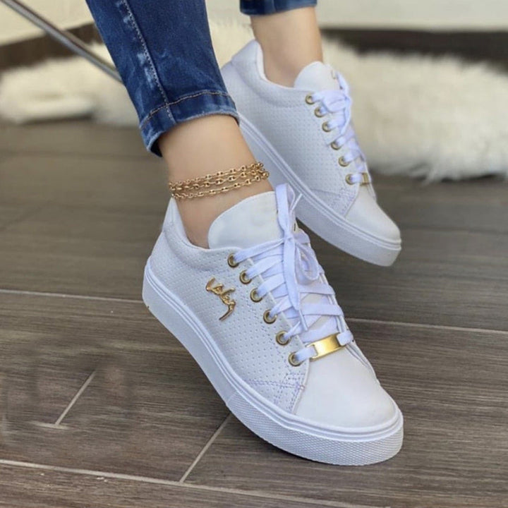 Estrella | Ademend lichtgewicht leer summer sneakers voor dames met moderne plateauzool