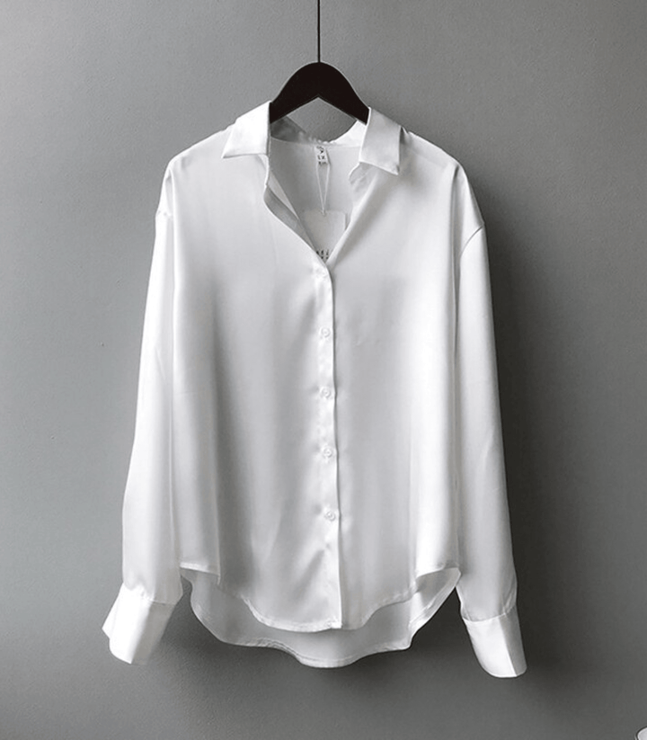 Sofia Damesblouse – Satijnen Blouse met Knoopsluiting en Lange Mouwen