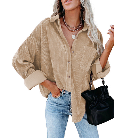 Isla Damesblouse – Ribfluwelen Blouse met Borstzakken en Knoopsluiting