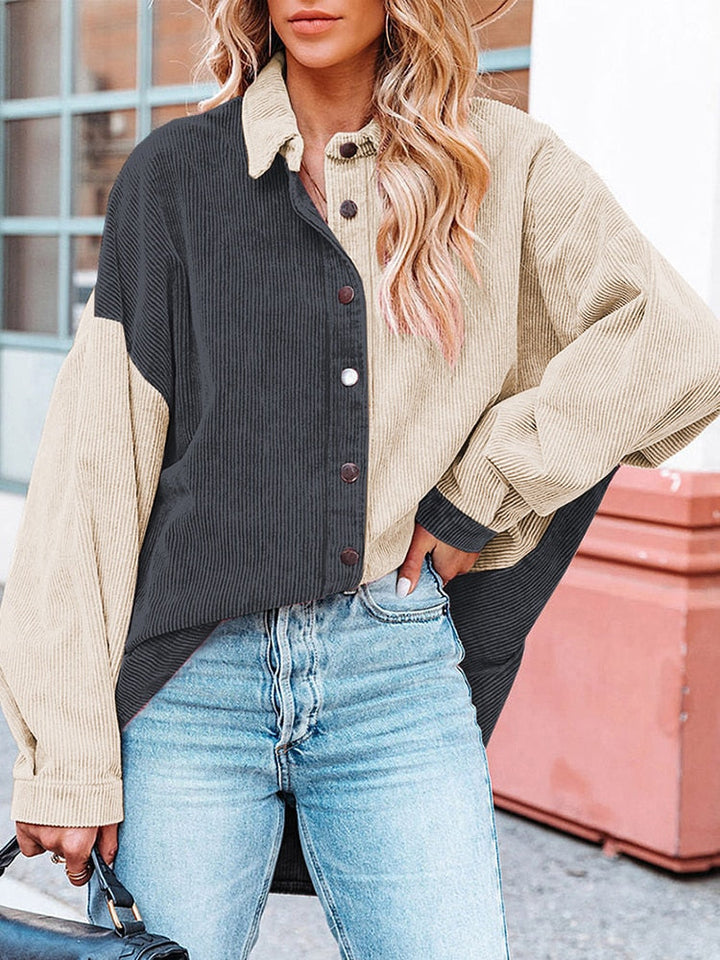 Amira Damesblouse – Ribfluwelen Blouse met Knoopsluiting en Modern Design